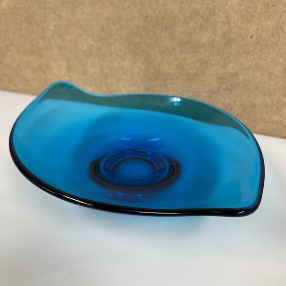 Viking Epic Line Bluenique Oblong Dish Bowl Freeform Art Glass - Picture 5 of 8